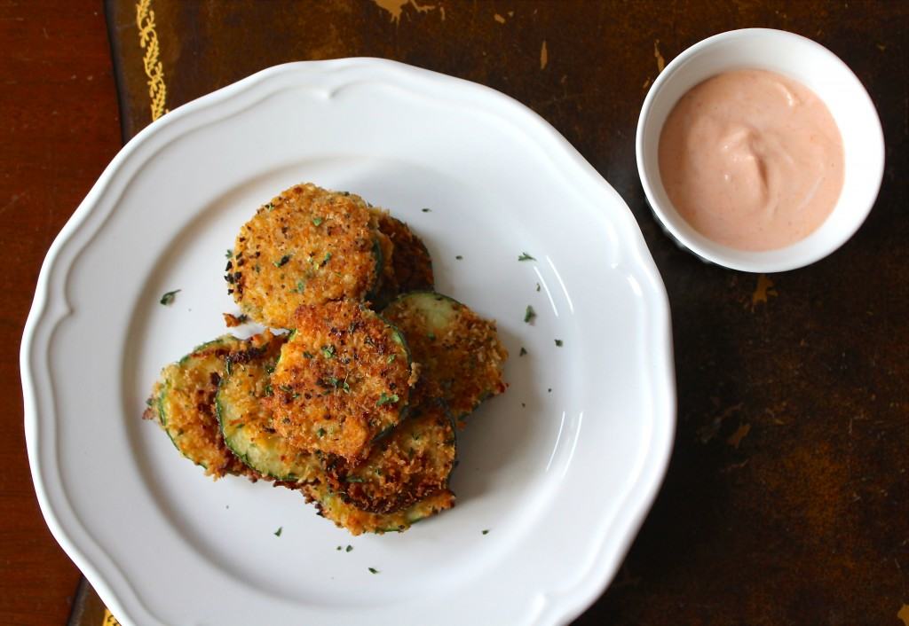 Zucchini Crisps with Sriracha Greek Yogurt Sauce