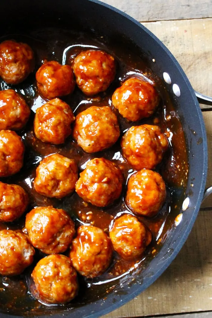 Baked Sriracha Turkey Meatballs