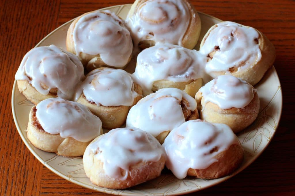 Mom's Famous Homemade Cinnamon Rolls