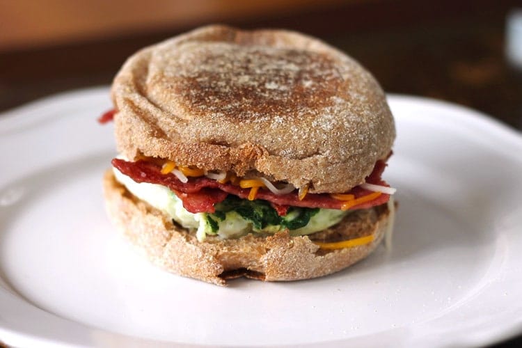 http://smilesandwich.com/wp-content/uploads/2015/06/5-Minute-Healthy-Breakfast-Sandwich2.jpg
