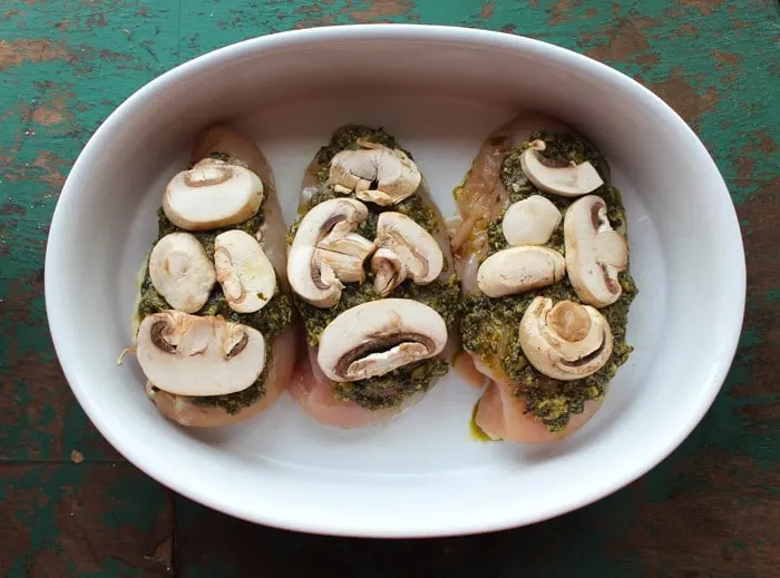 5-Ingredient Pesto Mushroom Baked Chicken