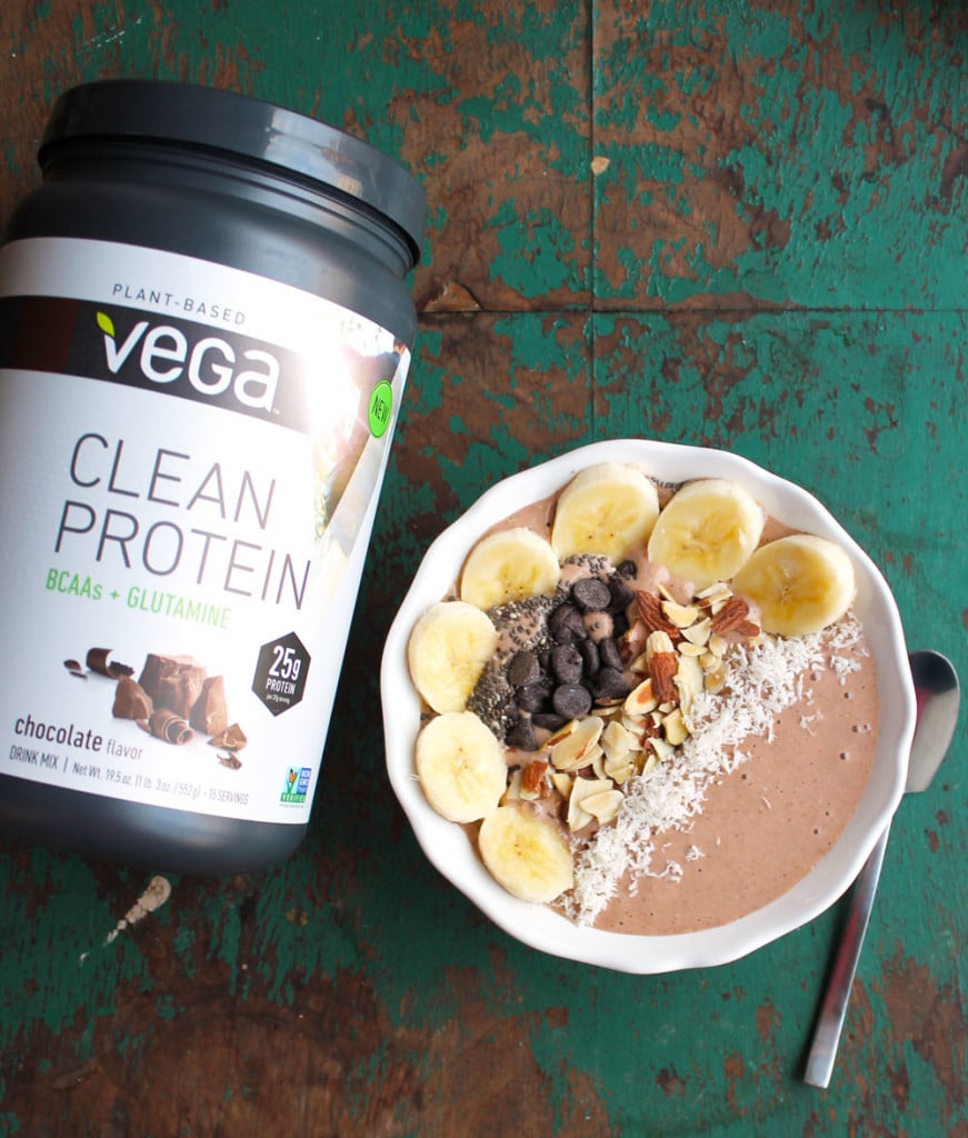 Peanut Butter Chocolate Protein Smoothie Bowl