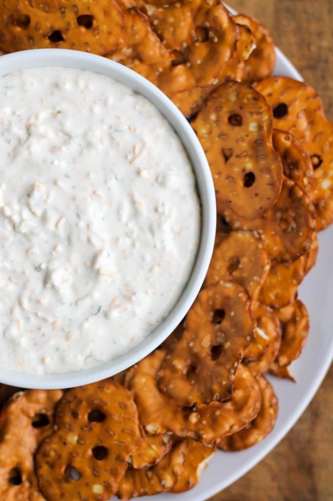 Pretzel Cheese Dip (4-Ingredient Easy Recipe!!!)