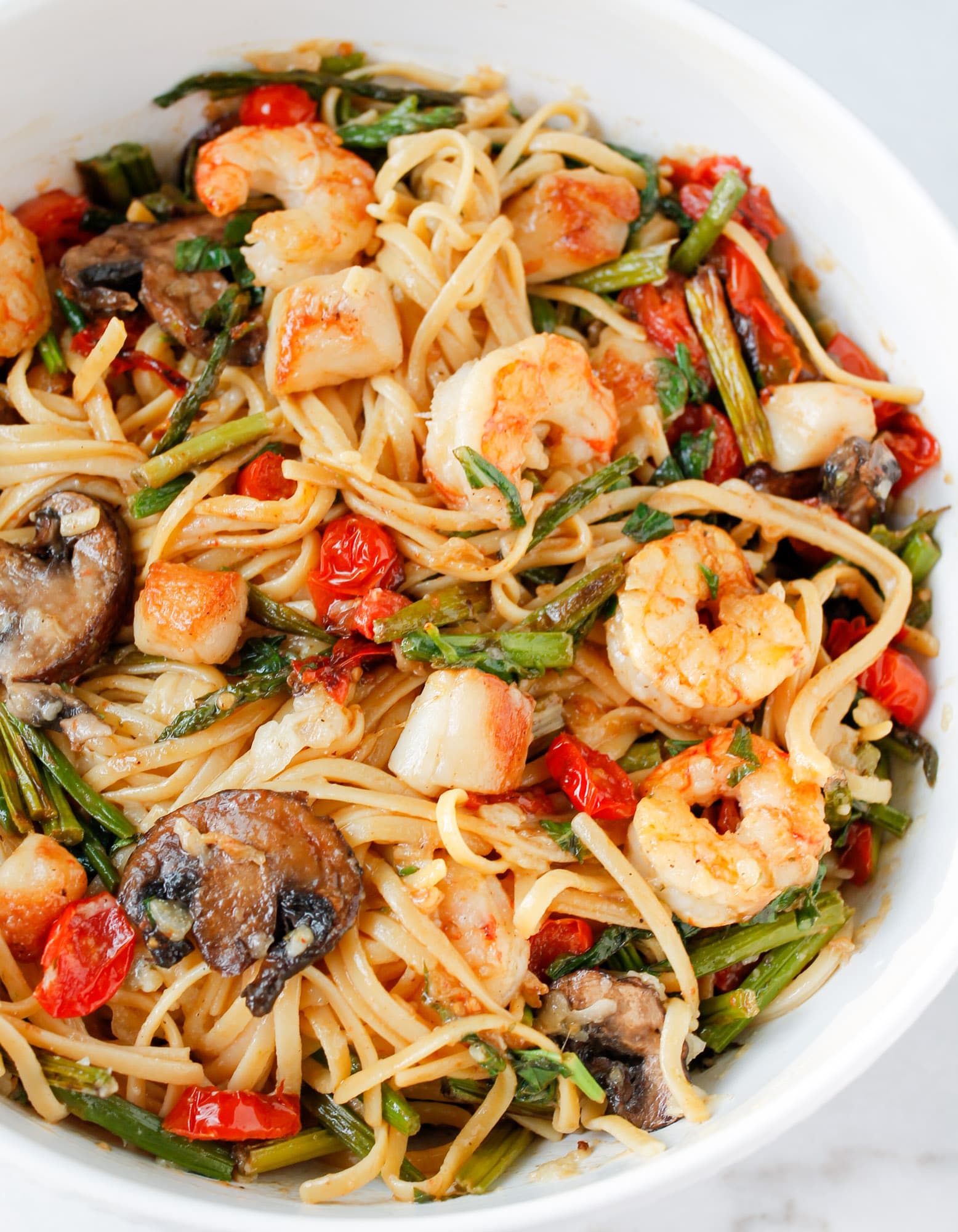 What To Serve With Seafood Pasta